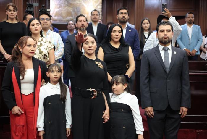 Designa Congreso del Estado a presidenta sustituta del Ayuntamiento de Nuevo Parangaricutiro