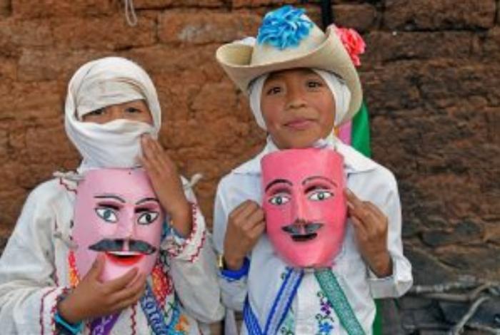 Desnutrición, violencia y falta de acceso a educación, retos que persisten para la niñez indígena en Latinoamérica