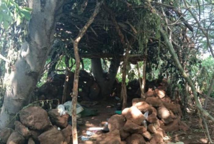 Destruyen campamento de la delincuencia organizada en Apatzingán