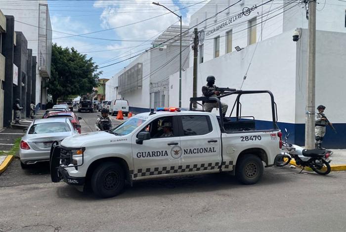 Detención de líder delincuencial, la causa de los bloqueos y quema de autos en Apatzingán y Buenavista