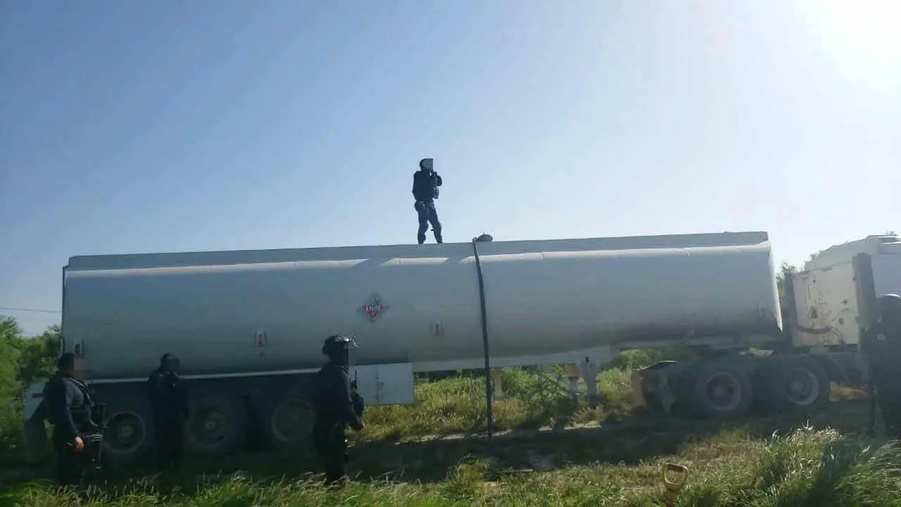 Detienen a dos por ordeña de ducto en Tarímbaro