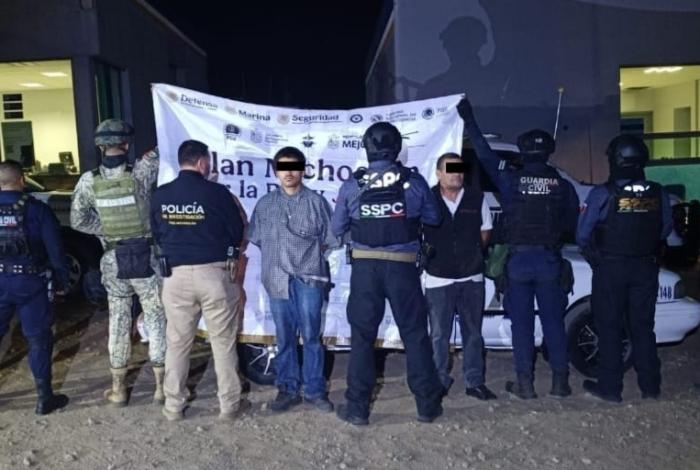 Detienen a dos presuntos extorsionadores en la carretera “libre” Uruapan-Pátzcuaro