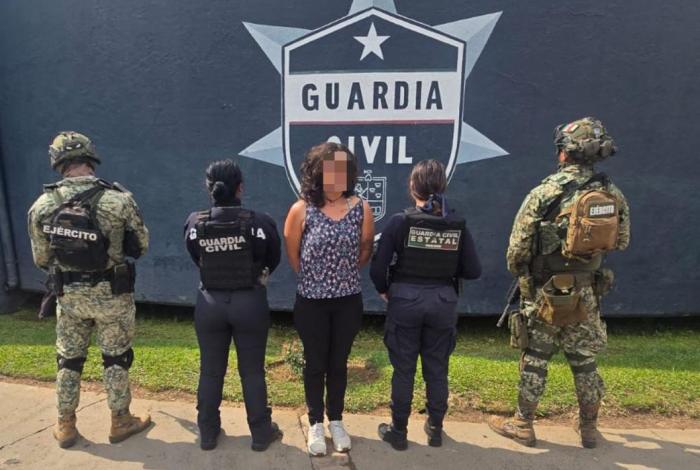 Detienen a mujer con orden aprehensión por corrupción de menores, en Morelia
