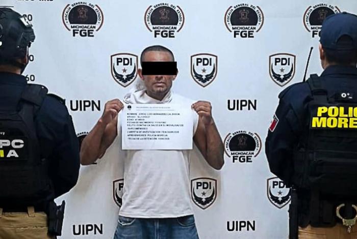 Detienen a sujeto en posesión de droga sintética en la colonia Leandro Valle, Morelia