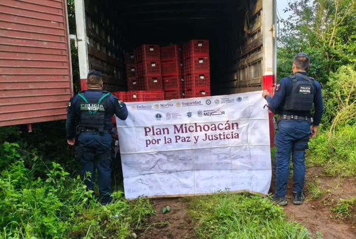 Detienen a tres por presunto r0bo de cargamento de aguacate, en Pátzcuaro