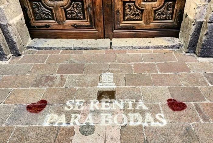 Detienen al artista “Juan Maíz” por intervención en Palacio Clavijero