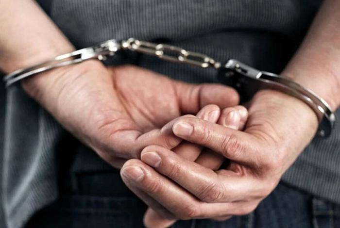 Detienen en Tarímbaro a médico acusado de agredir sexualmente a sus hijas