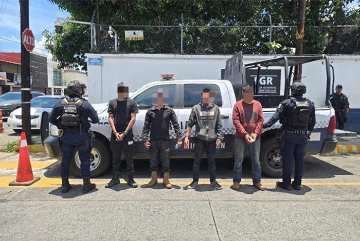 Detienen en Uruapan 4 presuntos integrantes de célula delictiva, uno de origen venezolano