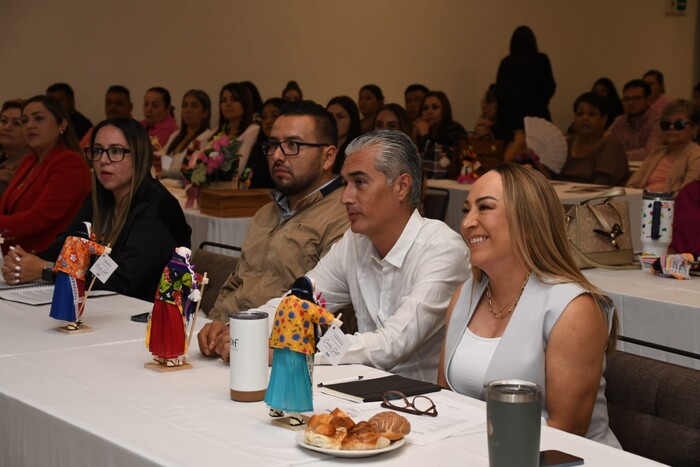 DIF Michoacán presenta programas y acciones a municipios y autogobiernos