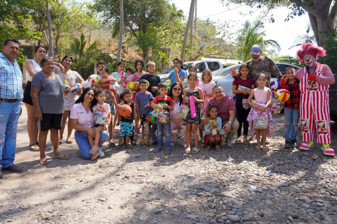 DIF Municipal Comparte Alegría a Niños y Niñas de Nexpa y Teolán