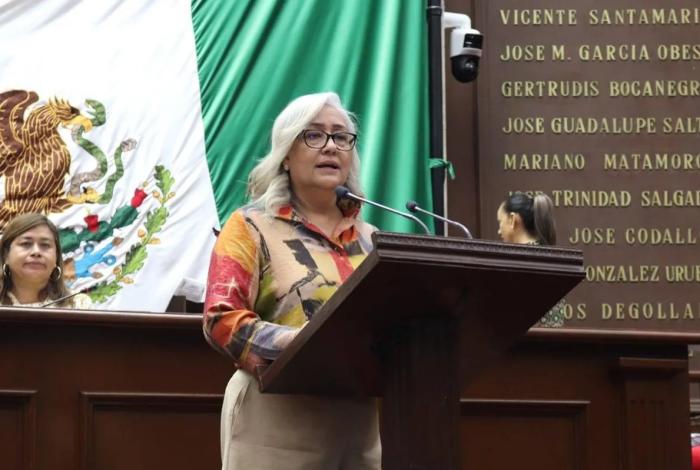 Diputada Emma Rivera impulsa iniciativa para elevar a rango constitucional el derecho a un medio ambiente sano en Michoacán