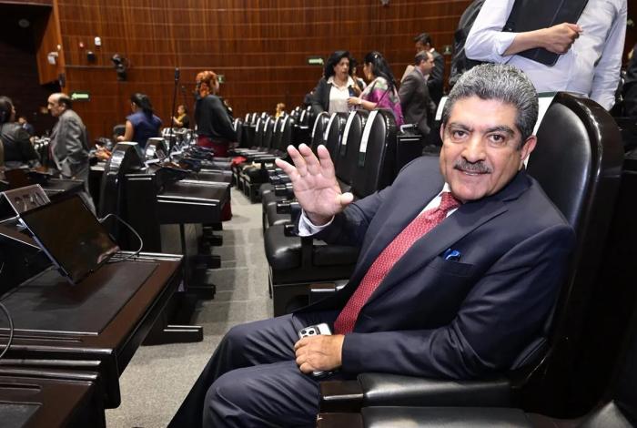 Diputado Manuel Espino Barrientos intervenido de urgencia a causa de un derrame cerebral