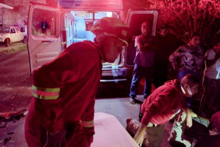 Dos lesionados tras accidente vial en la carretera Tacámbaro-Morelia