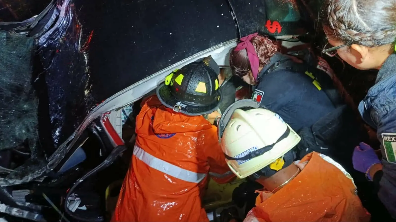 Dos muertos deja choque de auto en la Morelia-Pátzcuaro