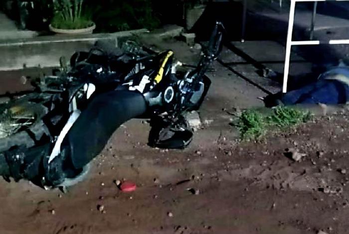 Dos pistoleros motorizados abatidos al enfrentarse con policías, en Apatzingán