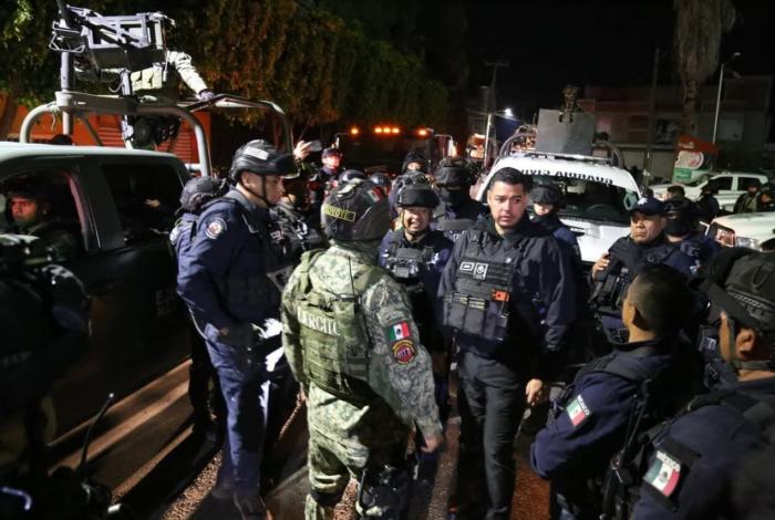 Dos policías municipales heridos tras enfrentamiento en Apatzingán