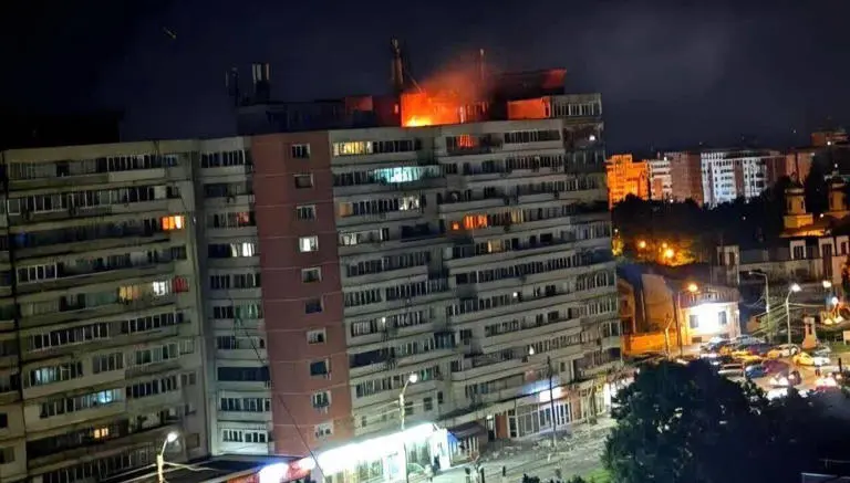 Dron ruso impacta en un edificio de Rumanía
