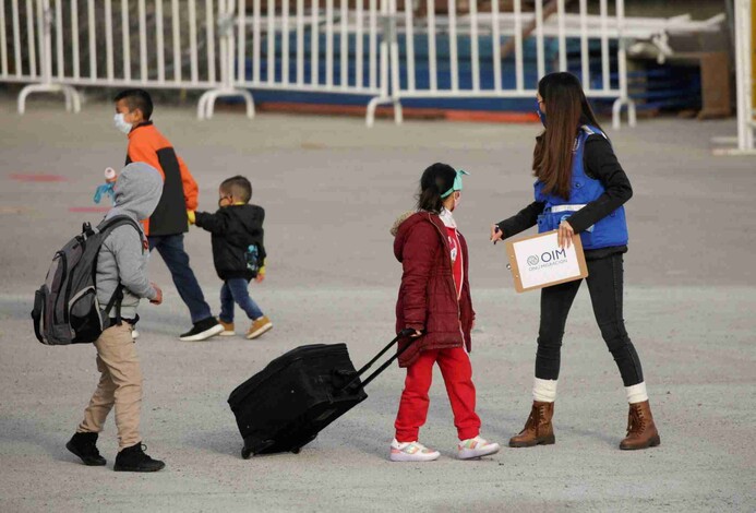 EE.UU. comienza a suspender los fondos de ayuda a niños migrantes que se queden solos