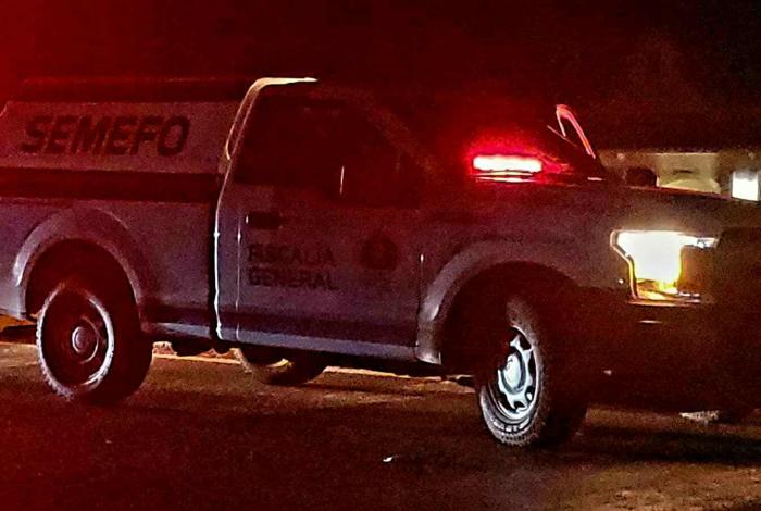 Ejecutan a dos masculinos frente a las letras monumentales de Apatzingán