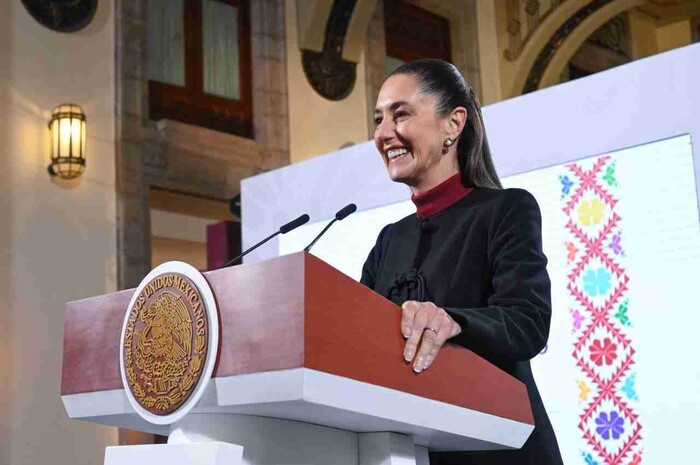 EL 3 DE ENERO INICIA ENTREGA DE NUEVAS TARJETAS DEL BANCO DEL BIENESTAR PARA PENSIÓN DE MUJERES Y EN FEBRERO PARA BECA RITA CETINA: PRESIDENTA DE MÉXICO