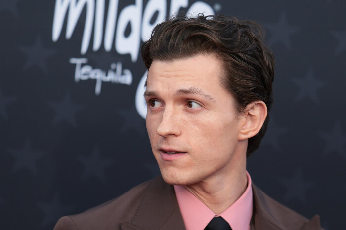 El actor Tom Holland se une a Christopher Nolan en una nueva película