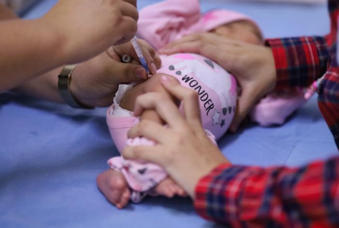 El mejor regalo para la niñez es protegerlos de enfermedades con vacunación: SSM