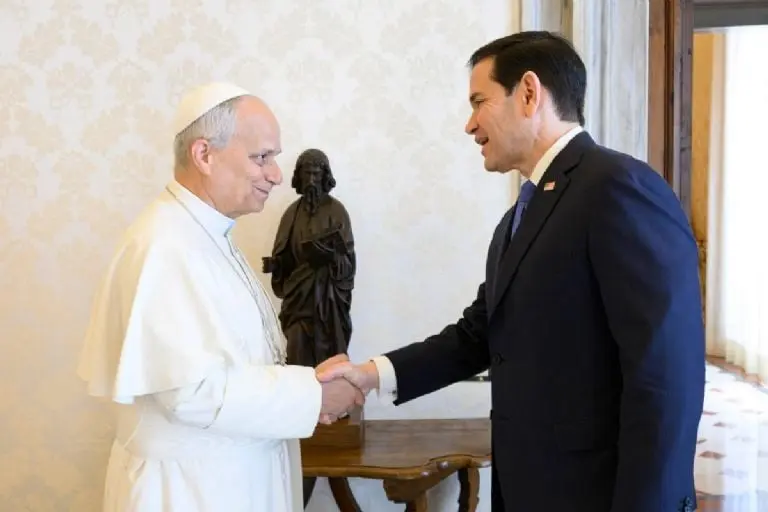 El papa León XIV y Marco Rubio se reúnen en el Vaticano