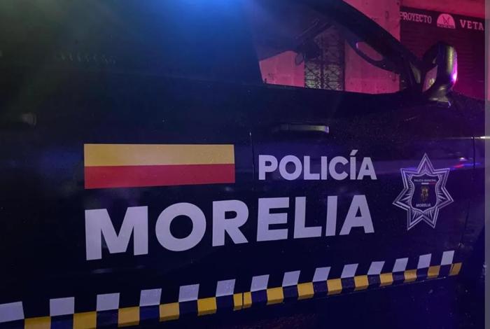 En calles de Morelia: Intentaron robarle un vehículo, lo despojan de sus pertenencias y le disparan