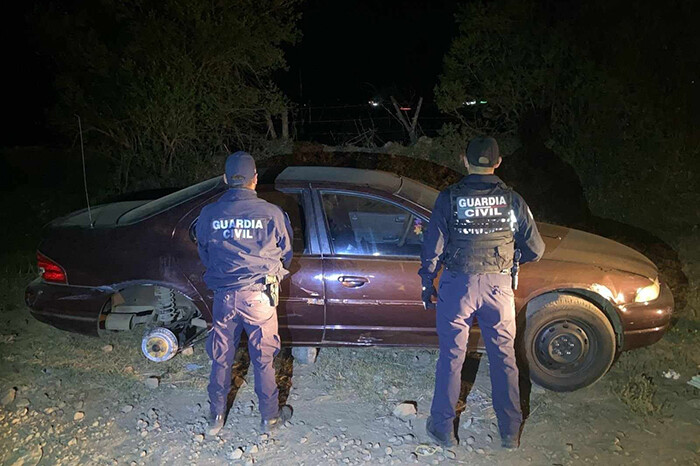 En carretera a Opopeo, policías de Salvador Escalante recuperan un auto robado