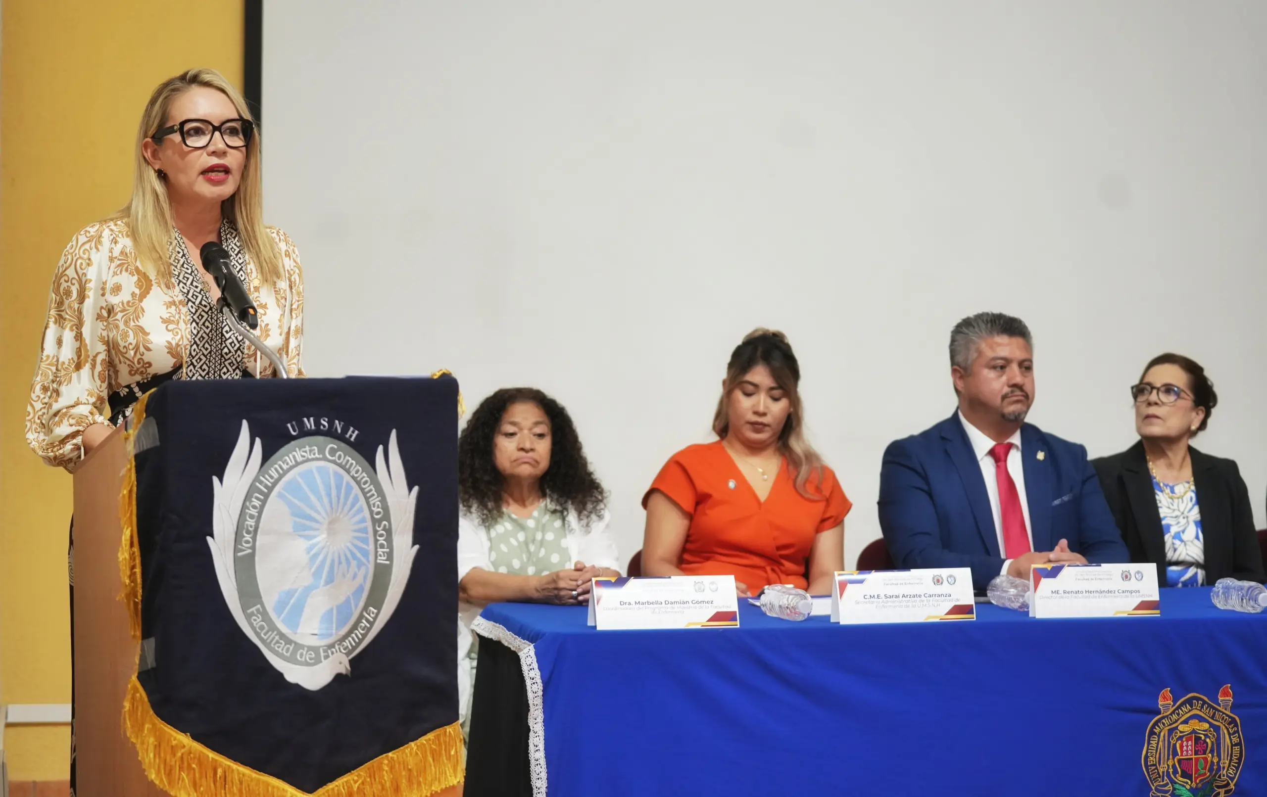 En donde está presente la Universidad Michoacana, hay profesionalismo: Yarabí Ávila