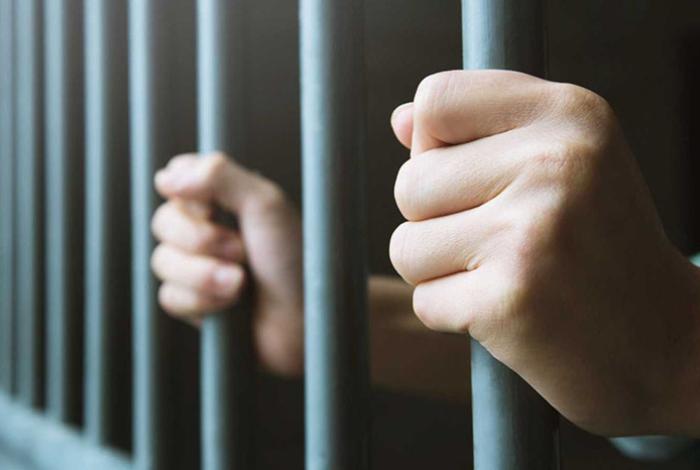 En dos ocasiones, Uber “N” y otros cuatro hombres violaron a una mujer en Uruapan; lo vinculan a proceso