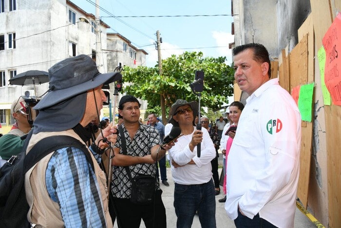 En el olvido víctimas de la explosión en un conjunto habitacional en Lázaro Cárdenas