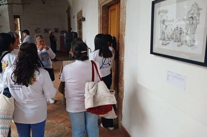 En exposición de arte sobre desapariciones en Pátzcuaro, familiares cuentan la angustia por la que pasan