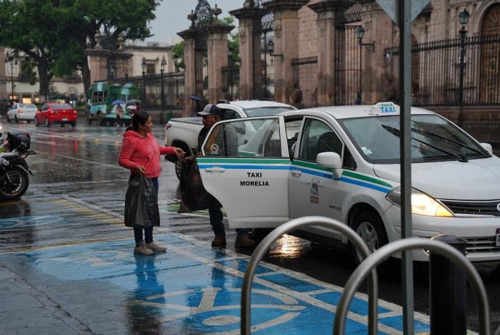 En marcha, esquema para solicitudes de sitios de taxis en Morelia