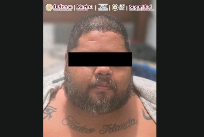 En Michoacán, autoridades federales y locales detienen al operador de un grupo delictivo relacionado con extorsión a productores de aguacate y limón