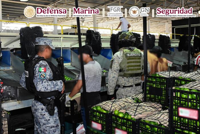 En Michoacán detienen a dos personas y aseguran más de un centenar de cartuchos