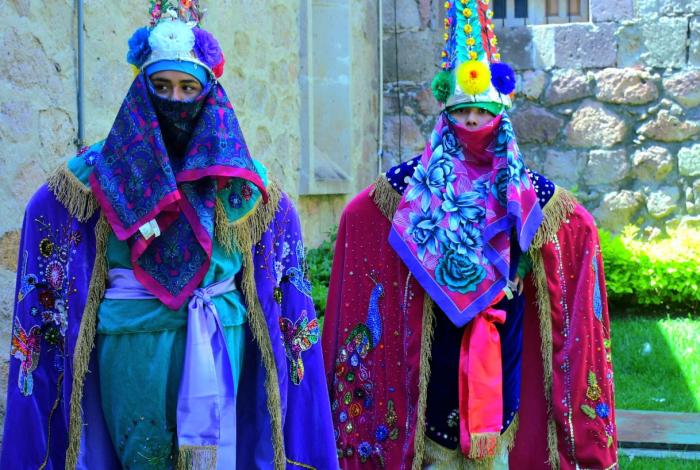 En Nahuatzen el encuentro de 7 danzas de Los Moros