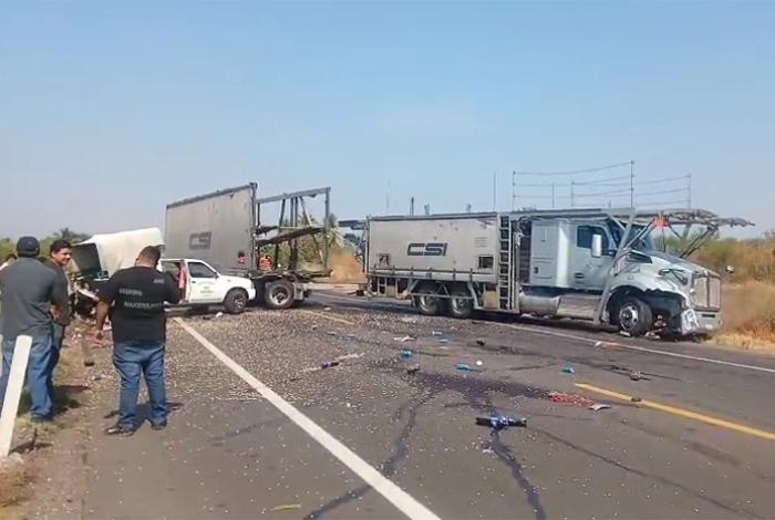 En otro accidente en la Siglo XXI este lunes, se registra choque múltiple entre tres vehículos