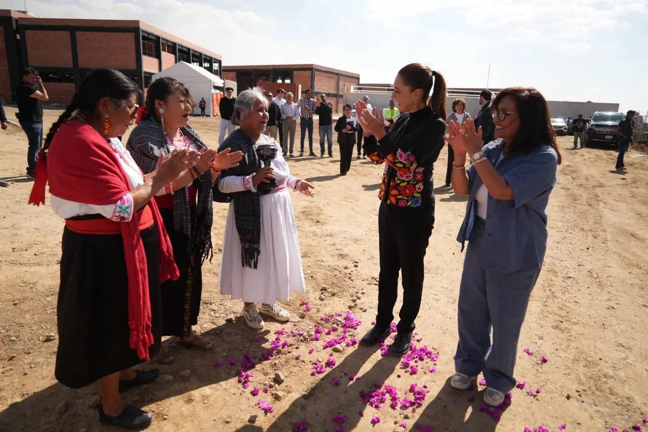 EN TEOLOCHOLCO, PRESIDENTA CLAUDIA SHEINBAUM SUPERVISA AVANCES EN LACONSTRUCCIÓN DE LA UNIVERSIDAD NACIONAL ROSARIO CASTELLANOS; SERÁ INAUGURADA EN MARZO