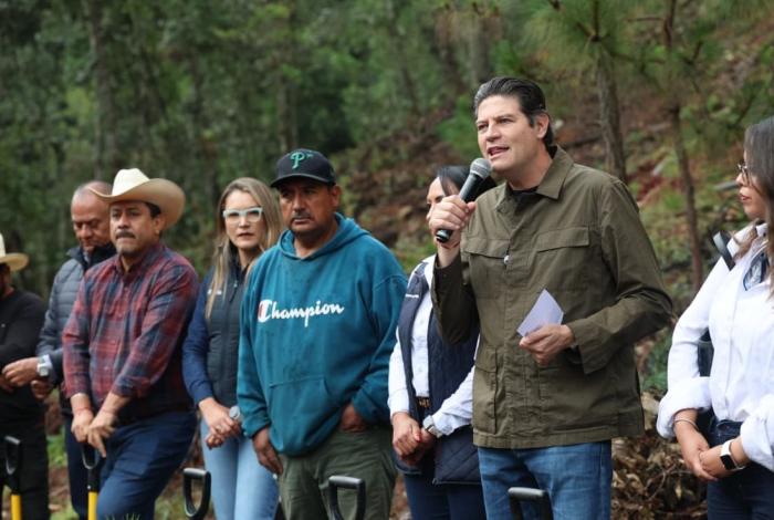 Encabeza Alfonso Martínez jornada de reforestación en Morelia