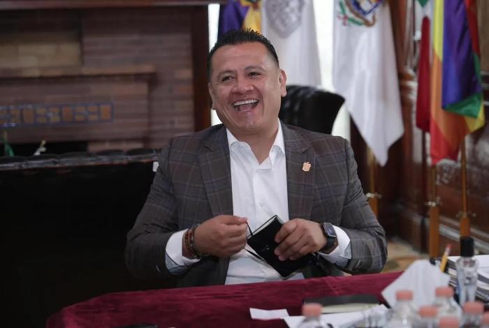 Encabeza Carlos Torres Piña preferencias en Morena para alcaldía de Morelia 2027