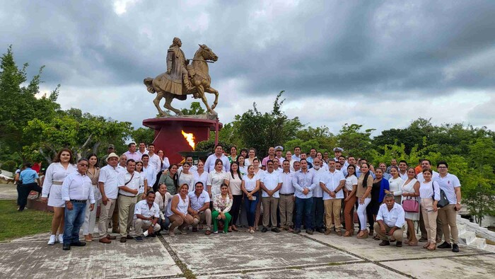 Encienden Fuego Patrio en Acalpican de Morelos