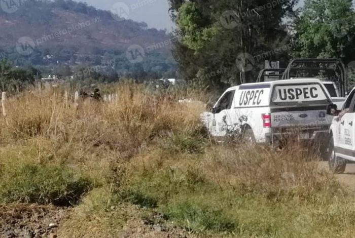 Encuentran a una mujer mu3rt4 a la orilla del libramiento Zamora-Jacona