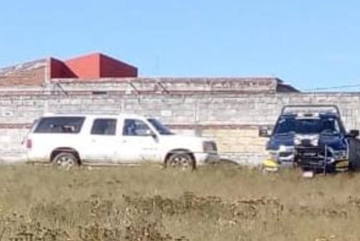 Encuentran Cadillac baleada y con rastros de sangre