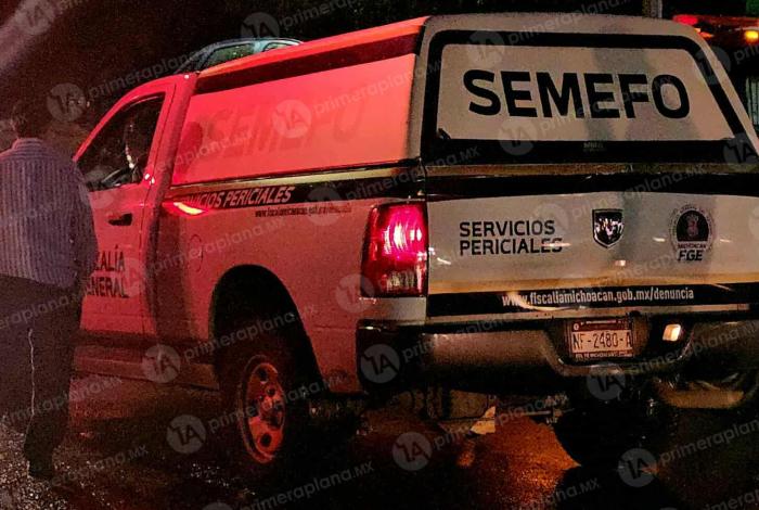 Encuentran cuerpo mani4tad0 en Apatzingán