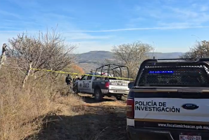 Encuentran un cadáver calcinado cerca de la carretera Morelia-Chiquimitío