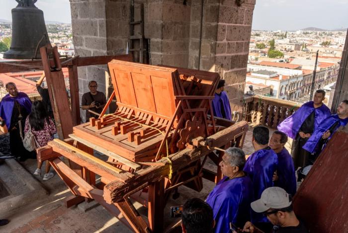 Enmudecerán las campanas en Morelia y sonará el luto de la matraca monumental