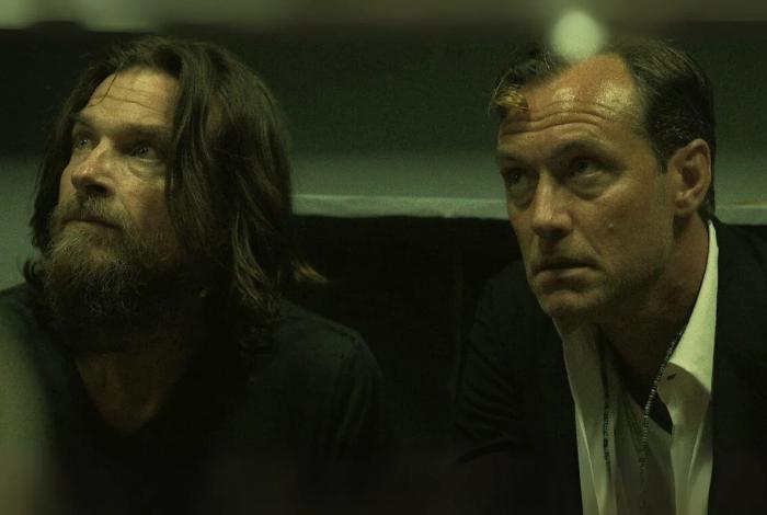 Entre luces y sombras: “Black Rabbit” de Netflix revela el lado más crudo de la familia y el poder