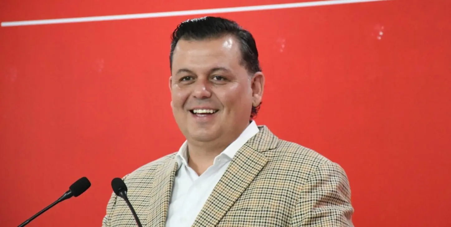 Entre minas y drones viven con miedo en tierra caliente, asegura Memo Valencia