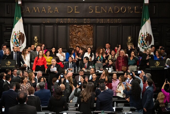 Entre protestas y ‘traiciones’ aprueban reforma judicial